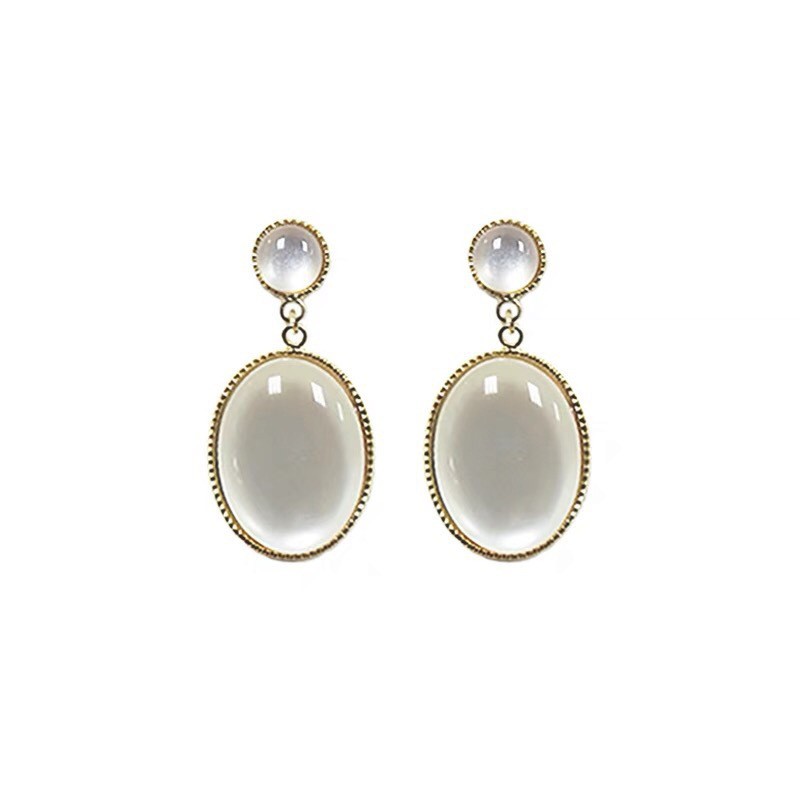 European and American fashionable imitation cat's eye resin semi-circular pendant, elegant and simple stud earrings for women detail image 1