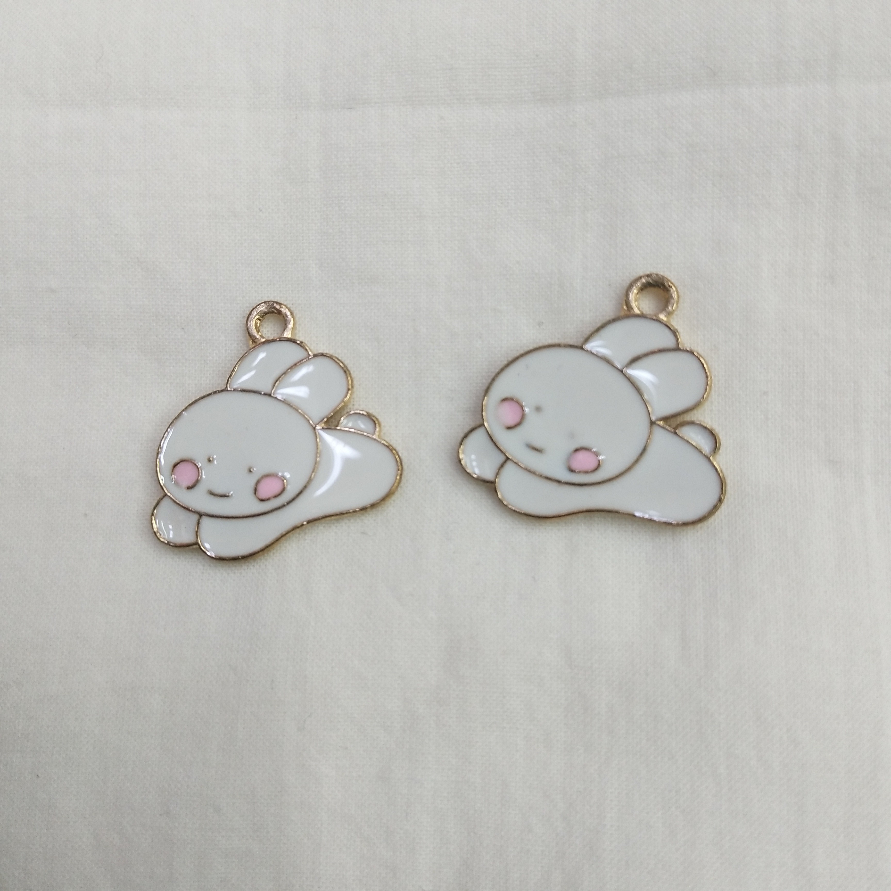 DIY handcrafted jewelry accessories: Alloy, simple single oil-dripping cartoon pendant, decorative earrings (100ps per pack), animal oil-dripping rabbit, dog detail image 6