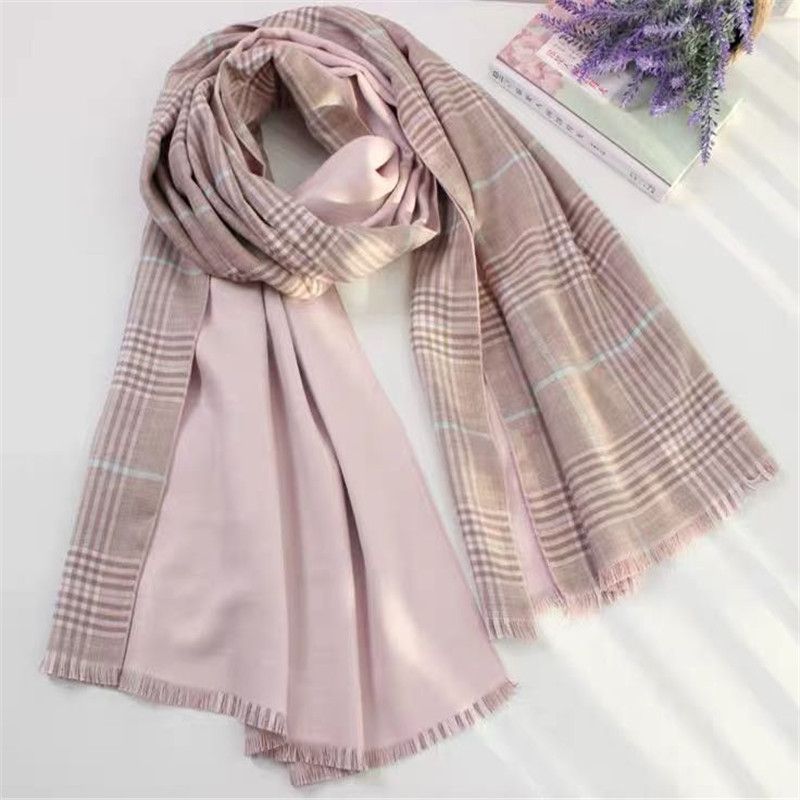 Ladies And Ladies Shawls Autumn And Winter Coats All Match Hugh Lady Vintage Trendy Idle Explosive Scarf 6688124