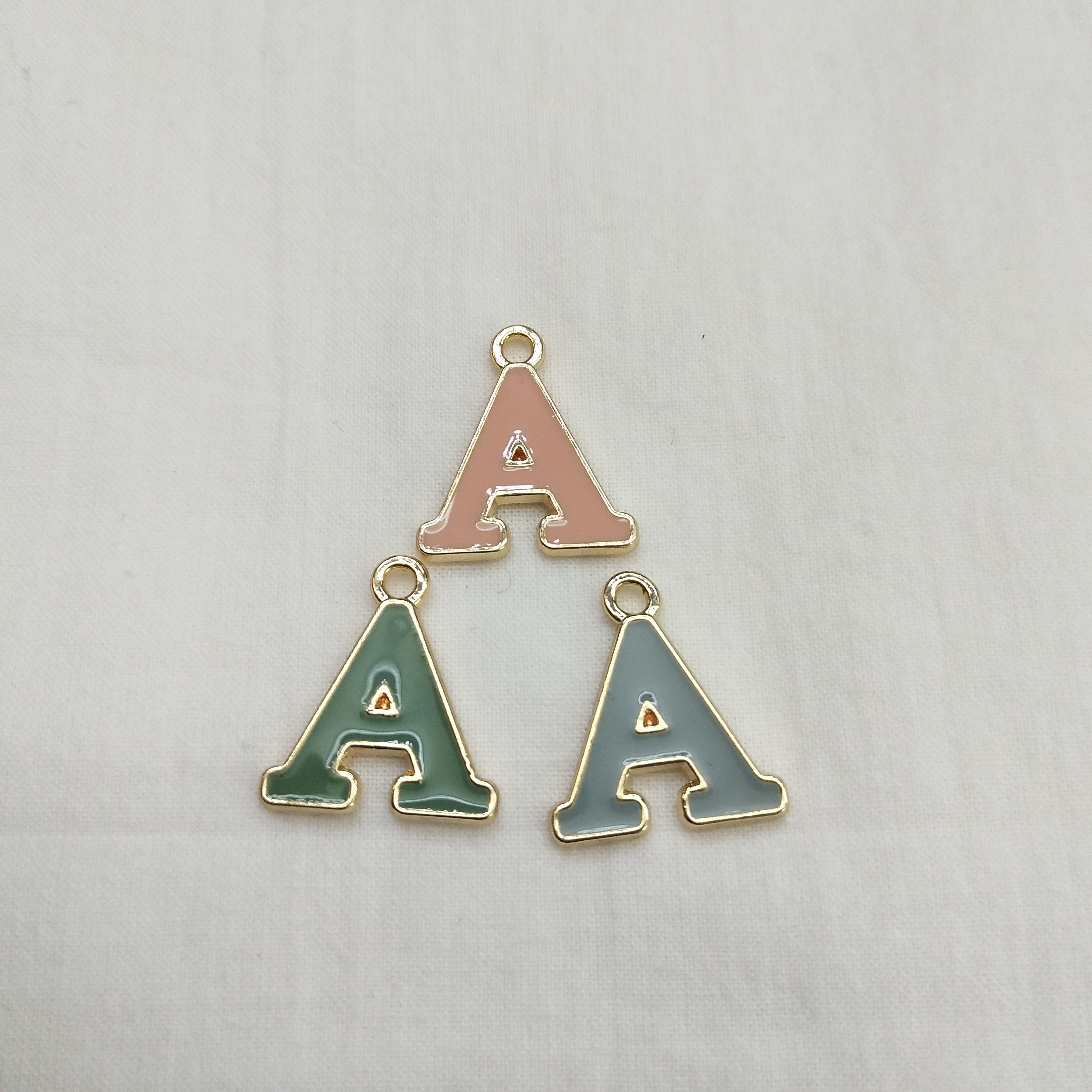 DIY handcrafted jewelry accessories: Alloy simple single oil-dripping cartoon pendant with decorative earrings (100ps per pack) Oil-dripping cartoon letter bear detail image 5