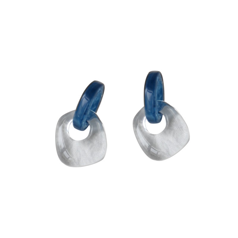 European and American fashionable style resin two-color double-spliced women's light luxury ear studs detail image 1