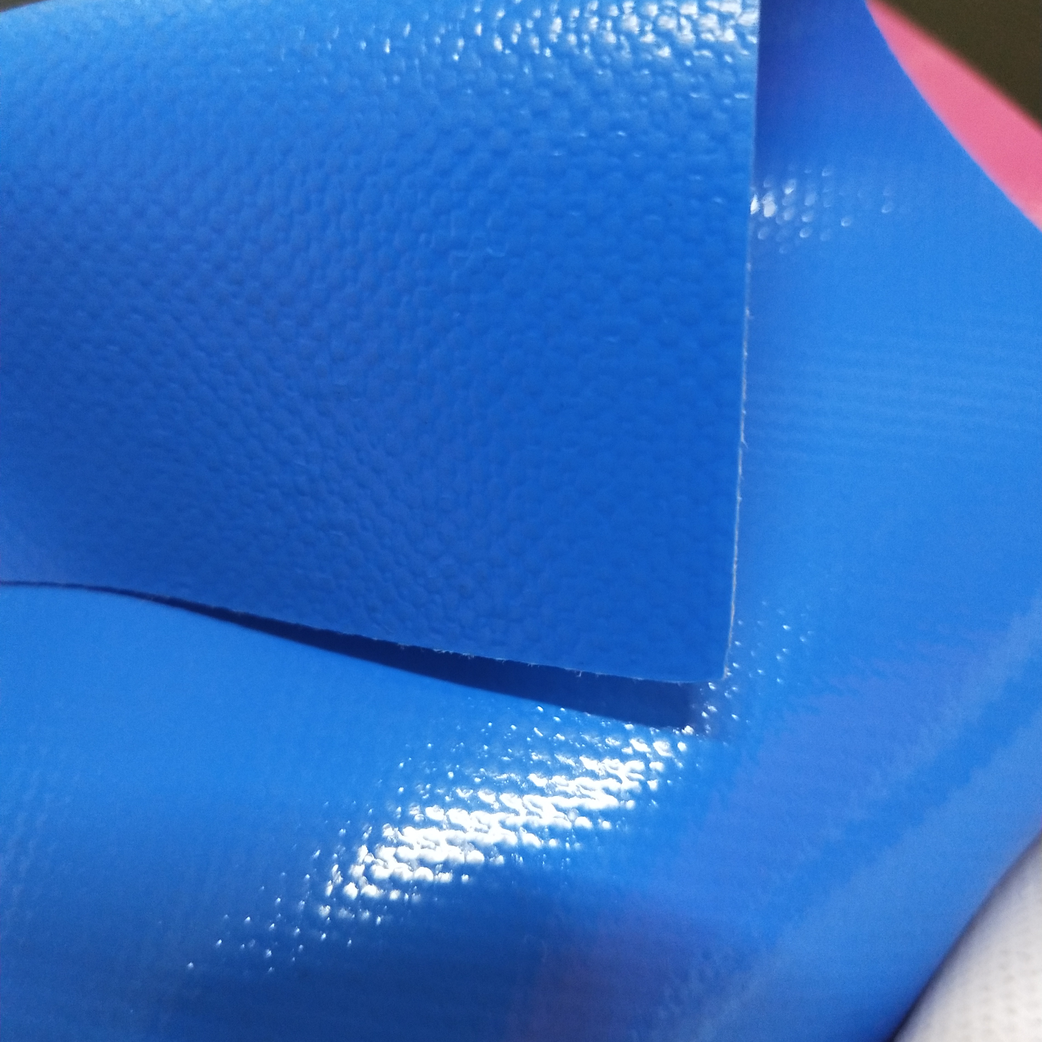 High-quality glossy light blue PVC mesh fabric for luggage, various gymnastic MATS, and special fabrics for luggage bags