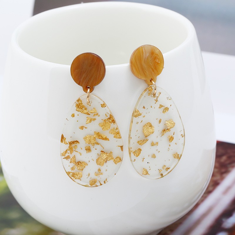 European and American fashionable acrylic sheet double-piece women's light luxury ear studs detail image 2