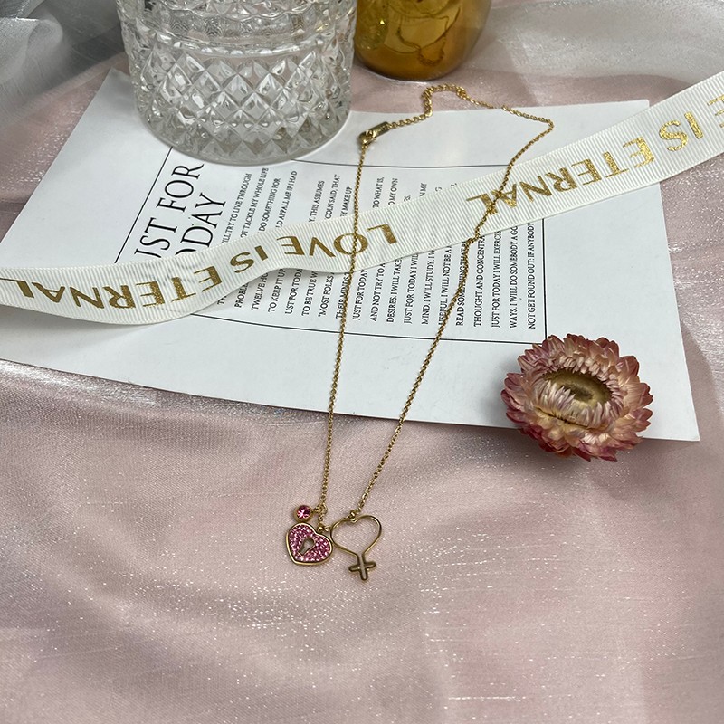 爱心镶砖挂锁钥匙吊坠钛钢项链女款锁骨链详情图6