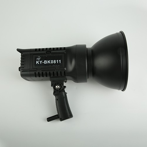 In the live-streaming room of Internet celebrities, there is a constant light for clothing hosts to promote products. The soft light is eye-protecting, beauty-enhancing and supplementary light is an integrated ball lamp detail image 4