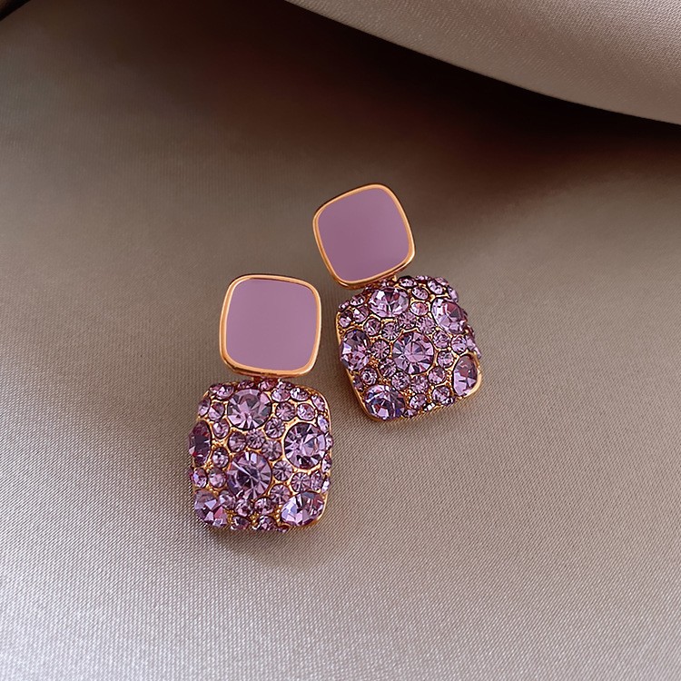 European and American fashionable and individual alloy oil drip inlaid water diamond ladies' cool double-piece ear studs detail image 3