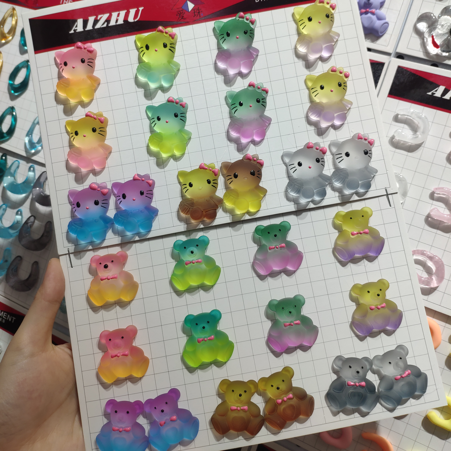 Aizhu jewelry acrylic transparent two-color rubber dotting cat and red panda half-sided jewelry accessories