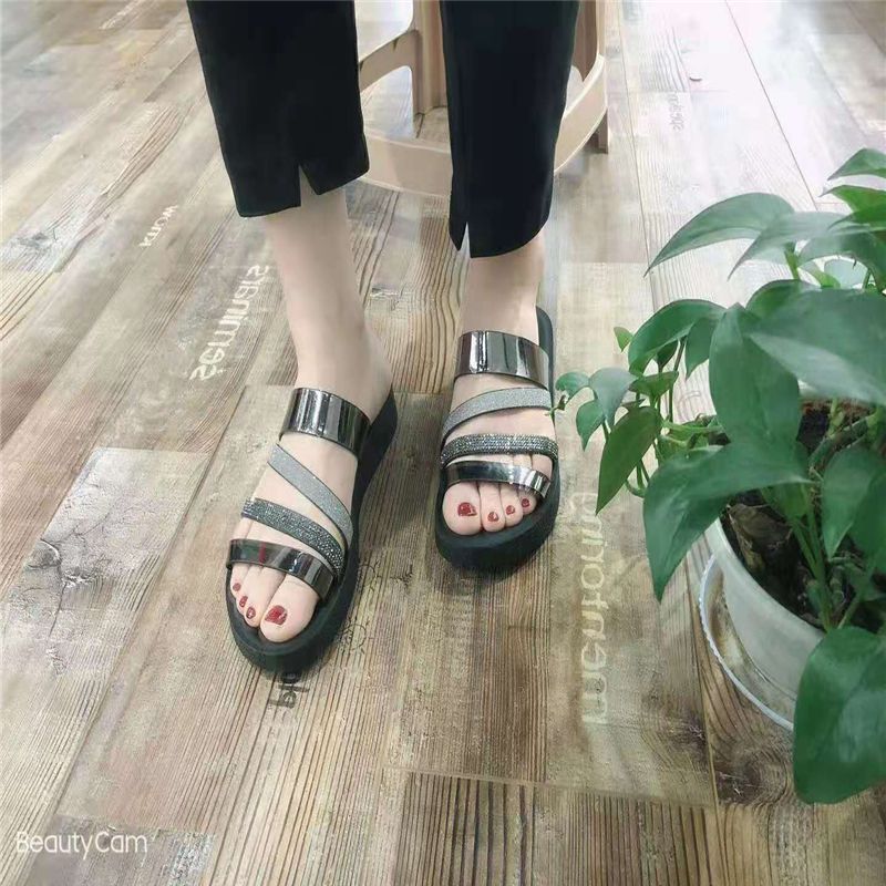 2021年春秋新款尖头真皮浅口单鞋女粗跟中跟雕花女鞋子11