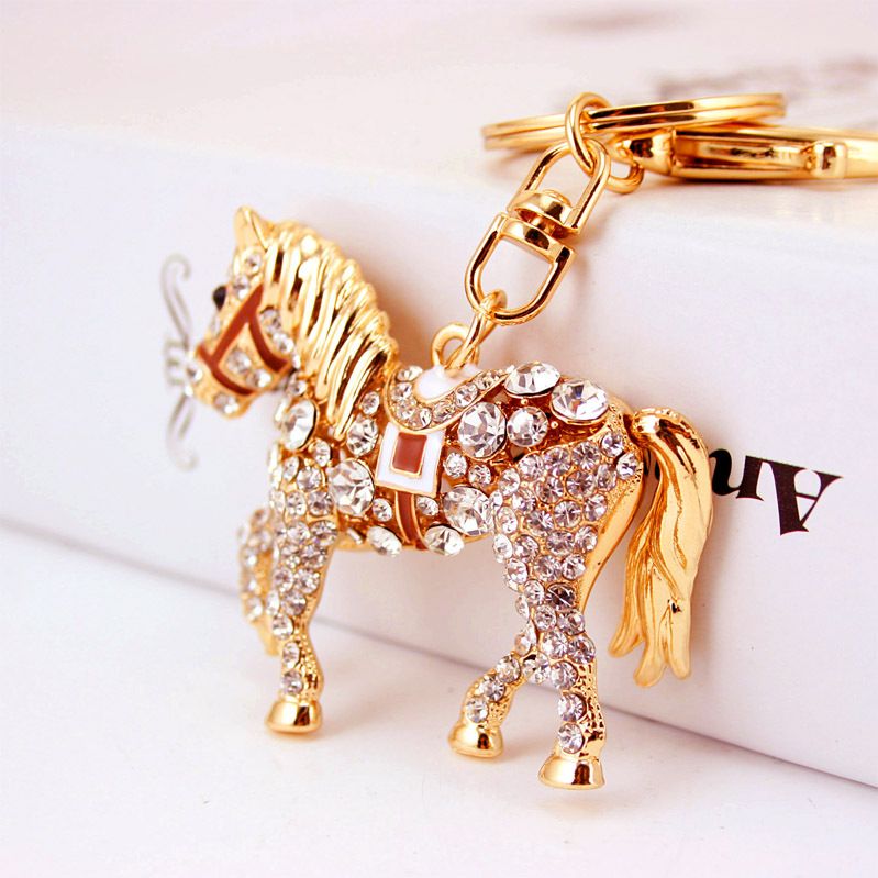 Fashionable and light luxury car keychain women's bag accessories inlaid with rhinestones