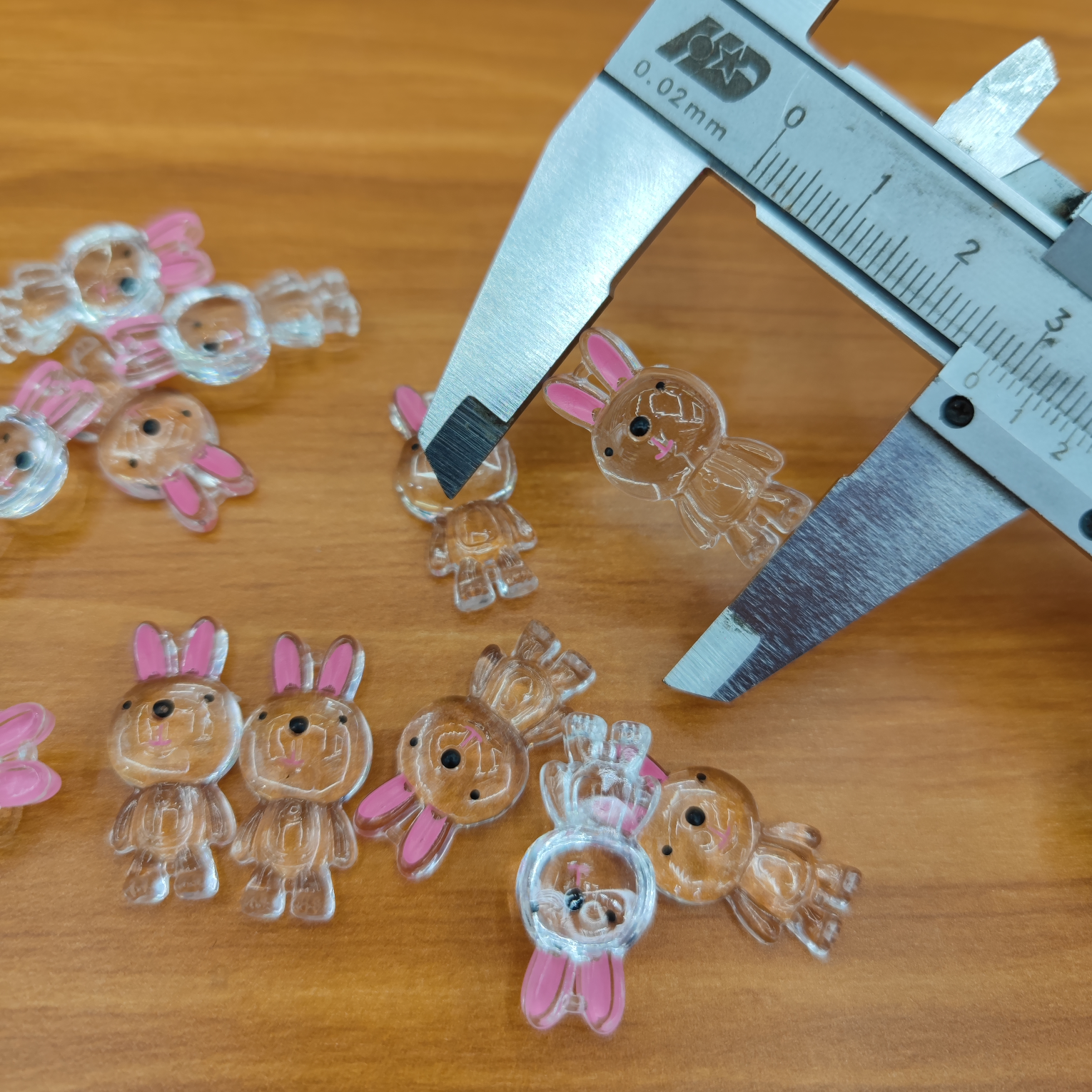 爱珠饰品 亚克力透明小兔子 印花长耳朵兔 半面饰品配件