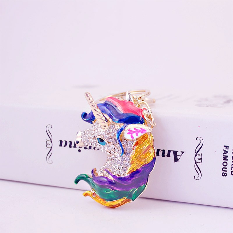 Fashionable and light luxury oil-dripping unicorn car keychain women's bag accessories detail image 2
