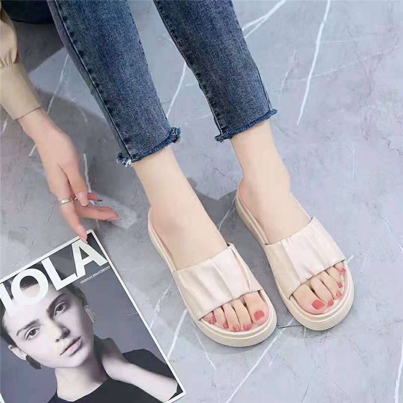 百搭通勤OL办公鞋夏季新款米色工作尖头中跟高跟鞋简约细跟单鞋女25