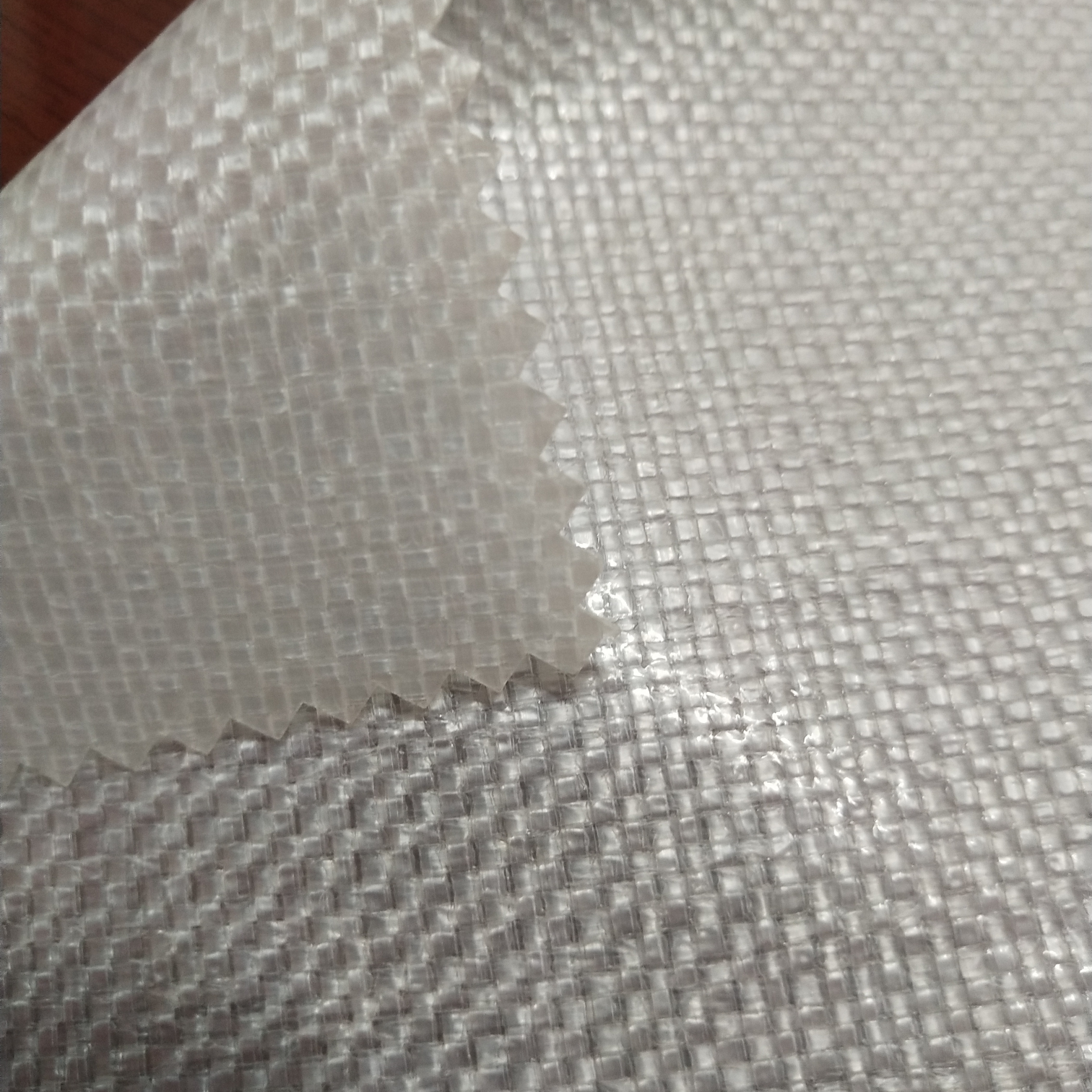 双面白色半透明380克PE防水布  塑料编织布  适用于花房篷布 汽车篷布 帐篷底布 各种手提袋  收纳箱专用面料