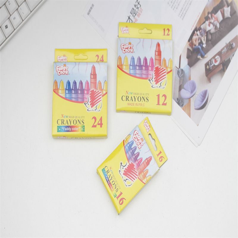 12色蜡笔进口原料，质量优良、色泽鲜亮、均匀、不结块、不断芯。不需用刀削，使用方便，经济而不费时