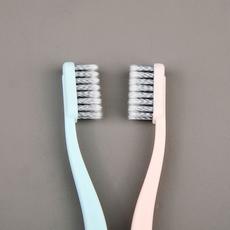 Travel Set Fine Soft-Bristled Toothbrush For Adults details Picture