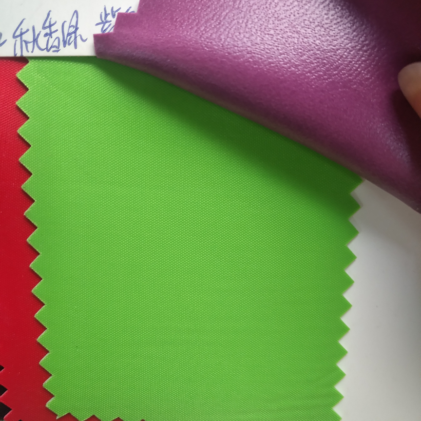 Soft leather, autumn fragrance green