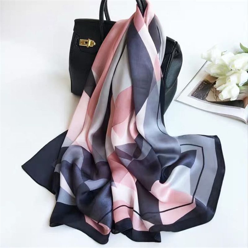 Ladies And Ladies Shawls Autumn And Winter Coats All Match Hugh Lady Retro Trendy Idle Explosive Scarf 6689113