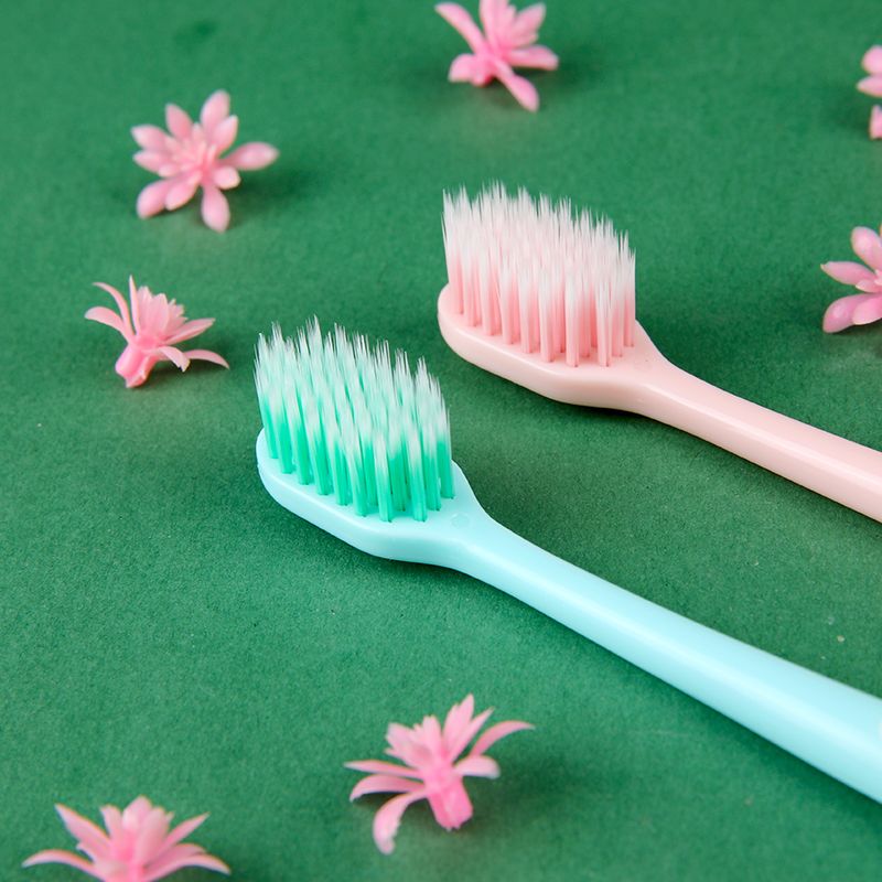 Adult Household Fine Soft Toothbrush Manufacturers Wholesale Application Scenario