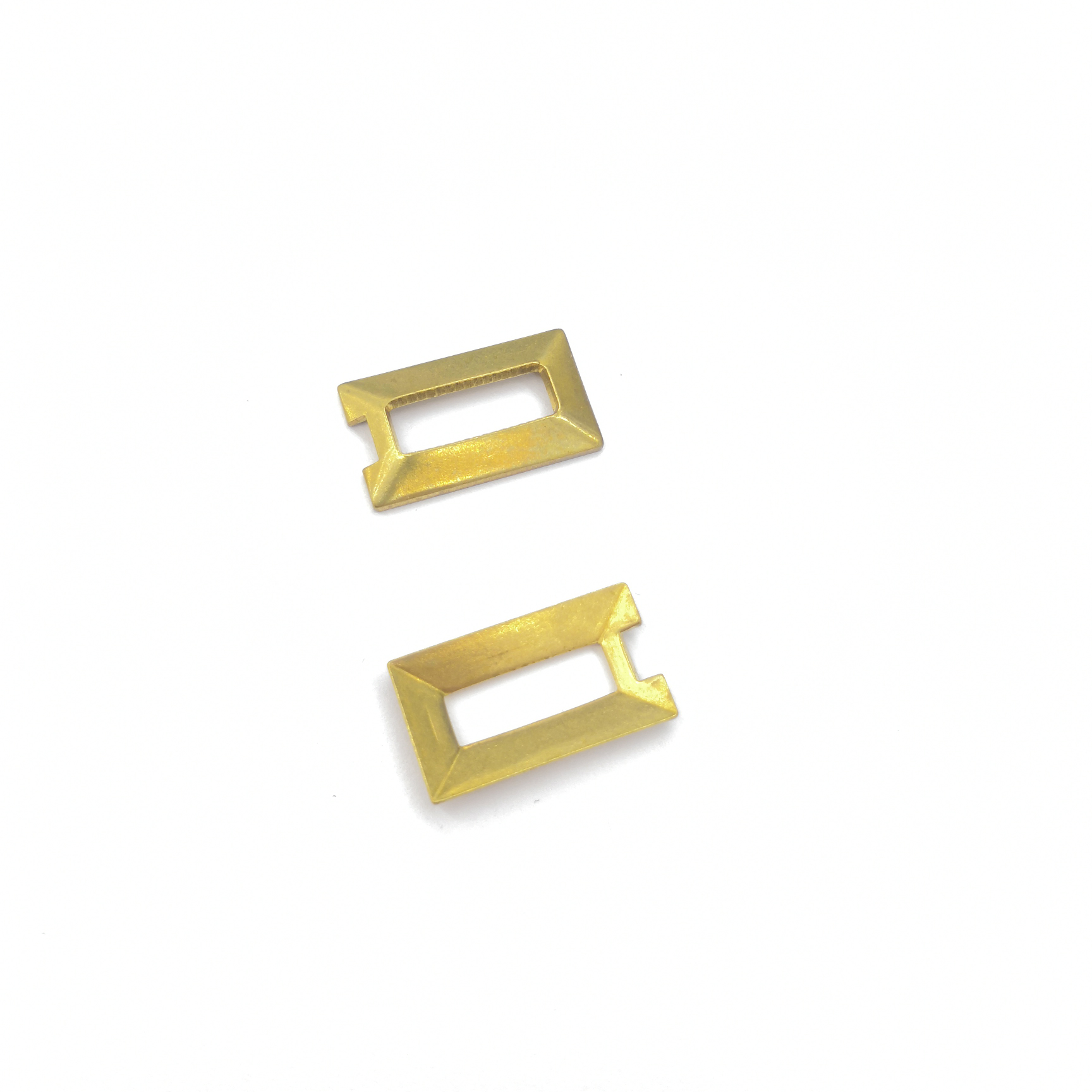 Hollow curved rectangle without holes