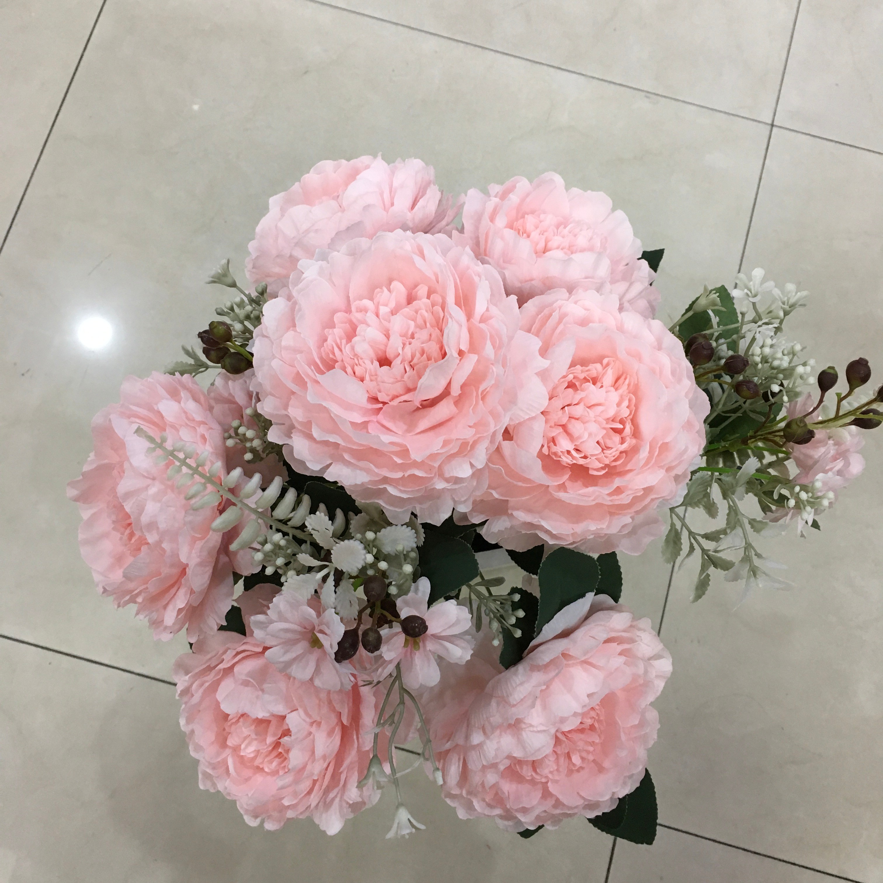 Lili Artificial Flower Shop offers wholesale artificial flowers for wedding decoration, living room and bedroom decoration, 7 flowers and 4 accessories, and wholesale European-style peonies pic 6