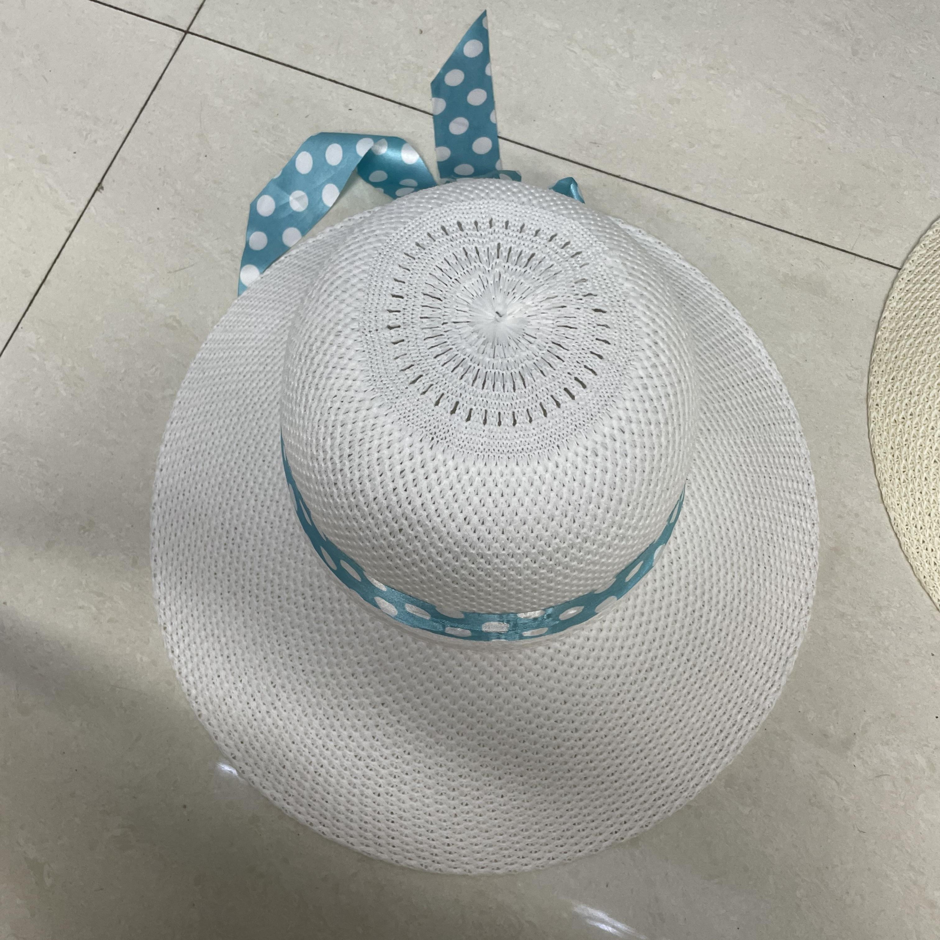 Women's Hat Fashion Sun Protection Outdoor Leisure Beach Shade Big Idea Flat Pin Peach Hat Application Scenario