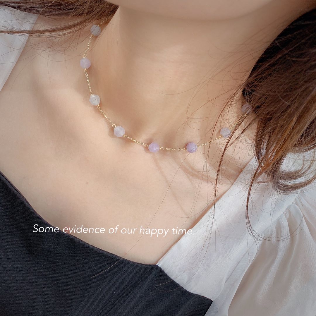 قلادة من الليثيوم الأرجواني Item Picture