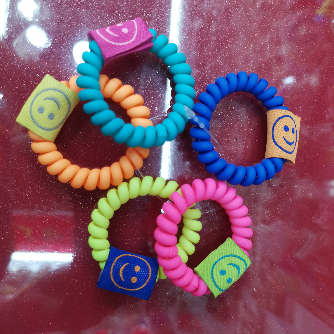 773 smiley face scrub