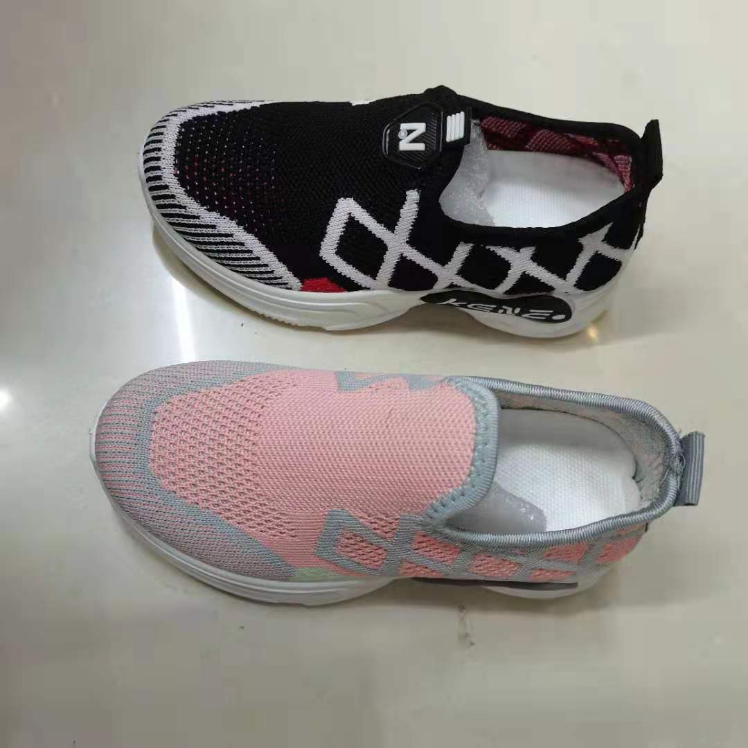 New breathable soft-soled walking shoes for export, Korean-style casual flying woven shoes, custom-made export bestsellers 2