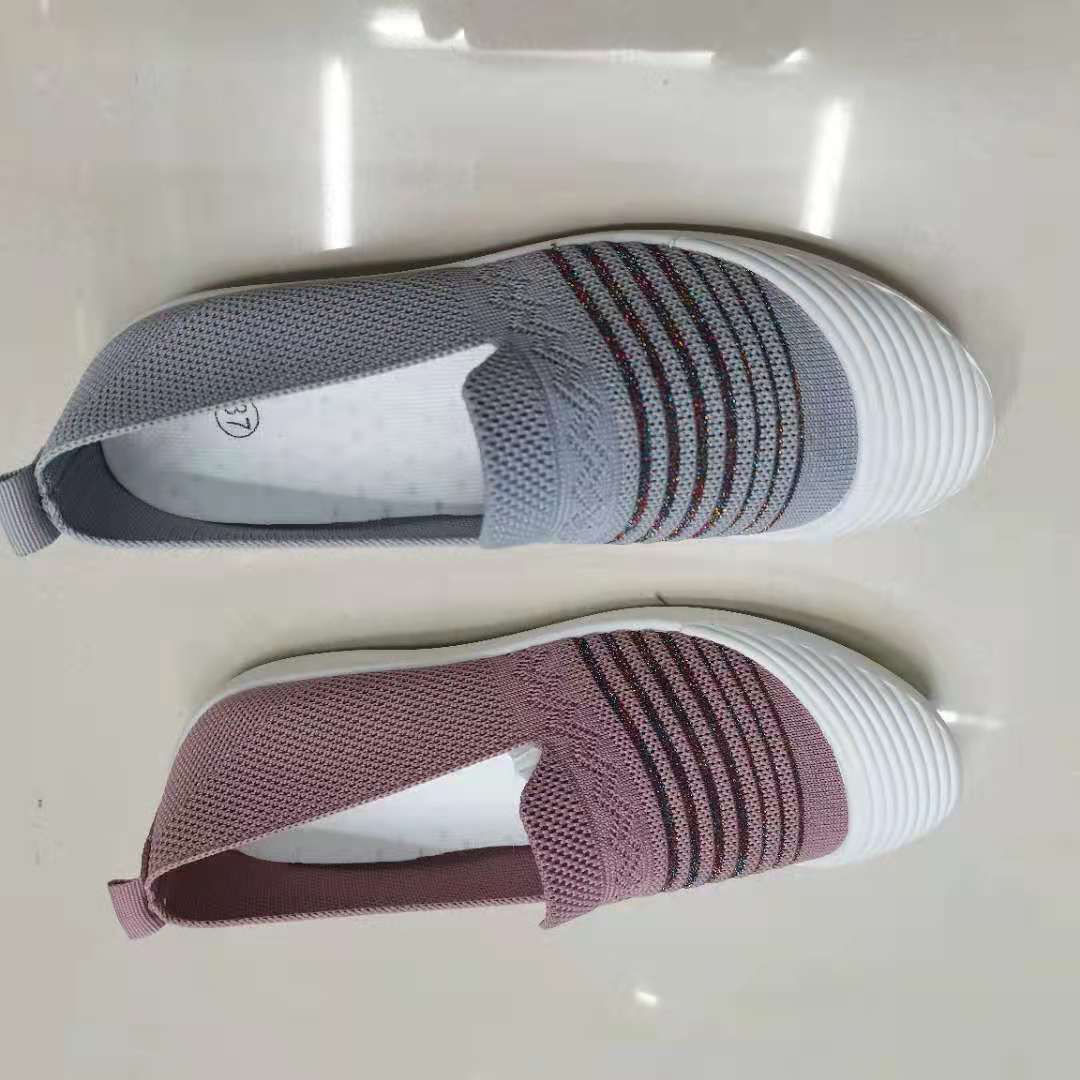 New breathable soft-soled walking shoes for export, Korean-style casual flying woven shoes, custom-made export bestsellers 67