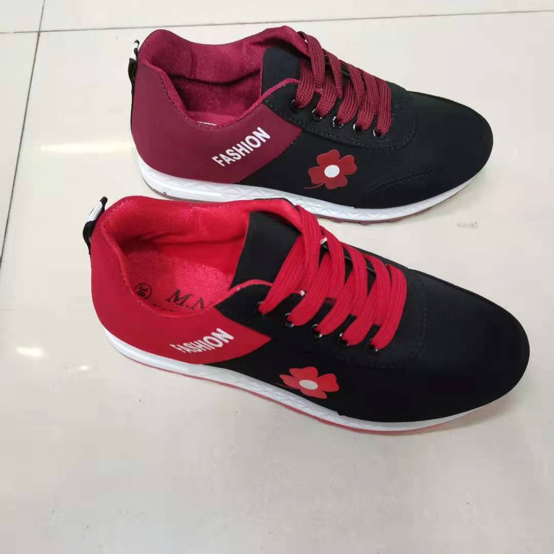 New breathable soft-soled walking shoes for export, Korean-style casual flying woven shoes, custom-made export bestsellers 29