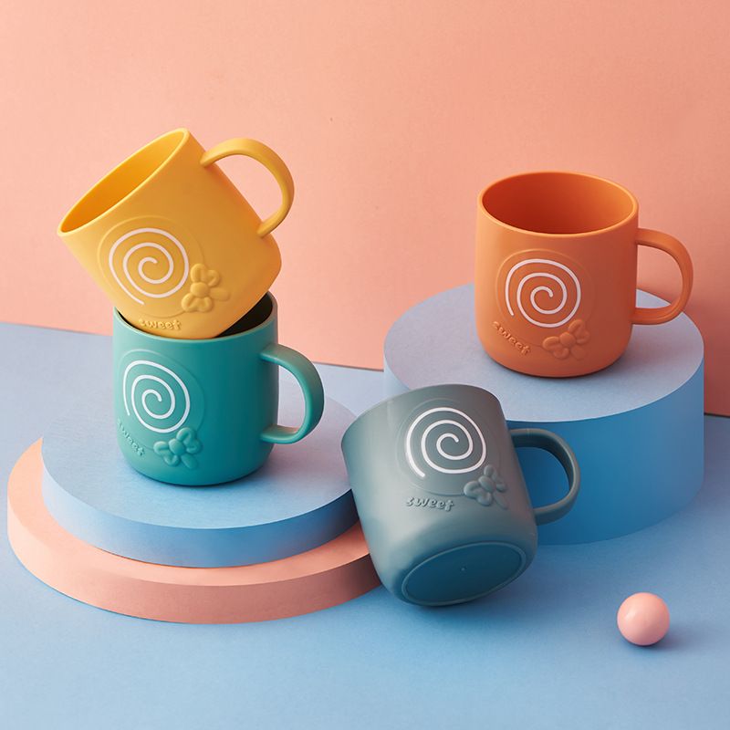 New creative plastic lollipop washbasin cups for home use, portable handle brushing cups, couple travel mouthwash cups in stock Specification drawing