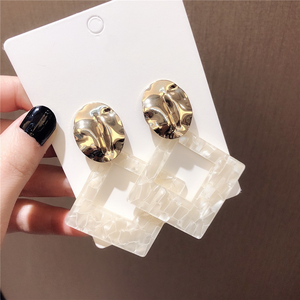 European and American fashionable iron sheet spliced acrylic sheet ladies' cool ear studs detail image 3