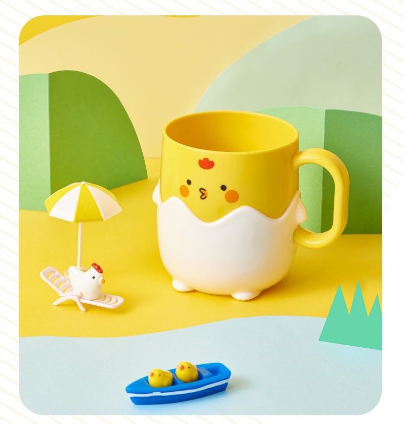 Wholesale of 2021 popular cartoon yellow chicken toothbrush cups, fashionable and cute household toothbrush cups for washing, brushing and rinsing detail image 9