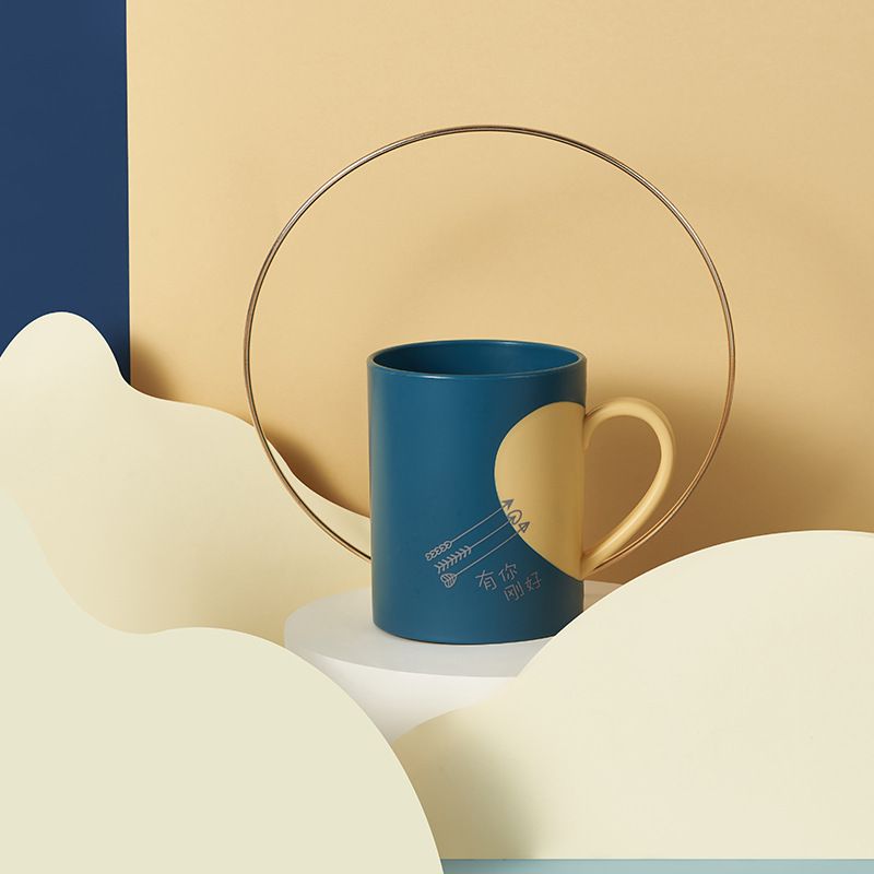One-shot Piercing Card Tong couple cup, creative bathroom washbasin cup, large-mouthed student dormitory brushing cup details Picture