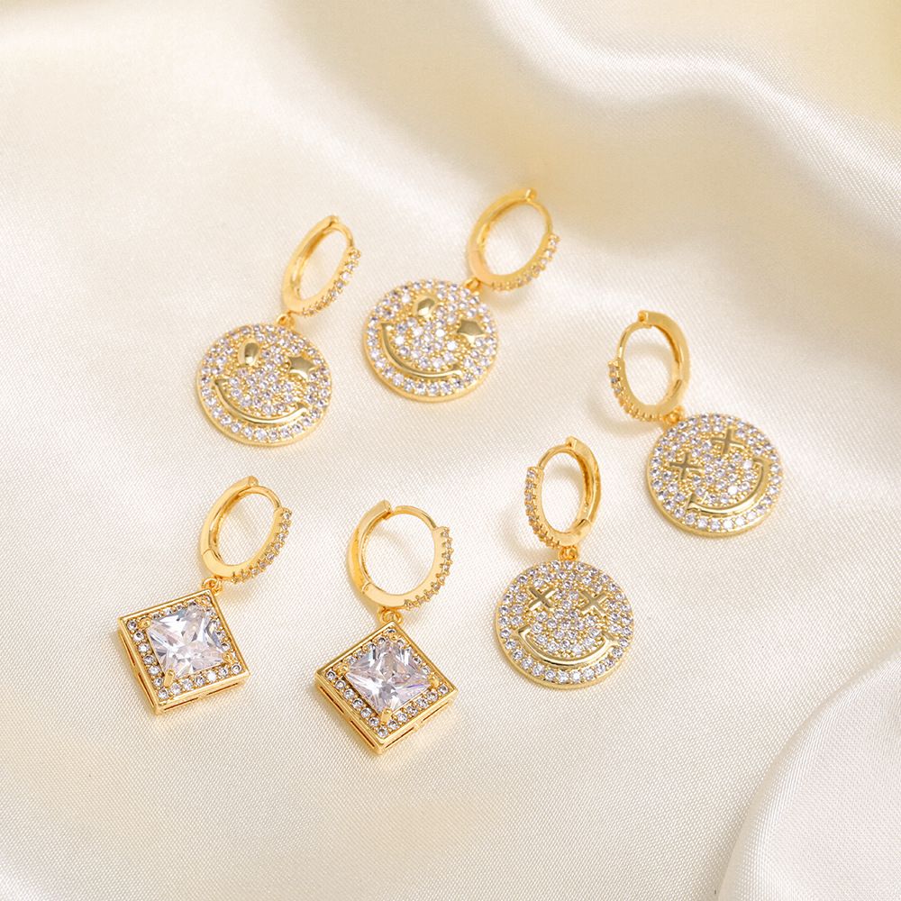 ns Wind Full diamond smiling face earrings and accessories, cute smile earrings that do not fade Specification image
