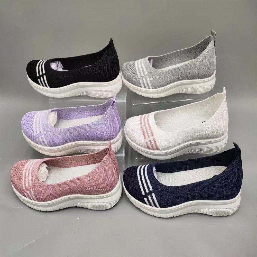 sample map of new foreign trade breathable soft-soled running shoes