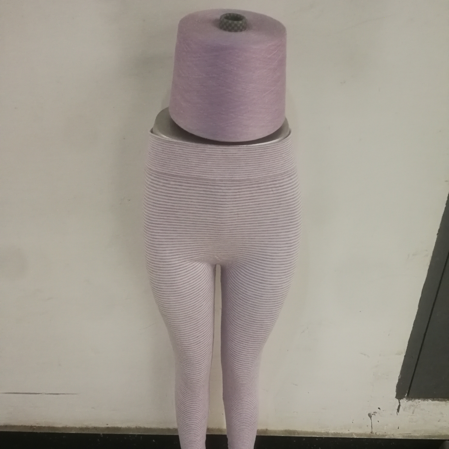 黏胶浅紫40S，做横条的效果裤