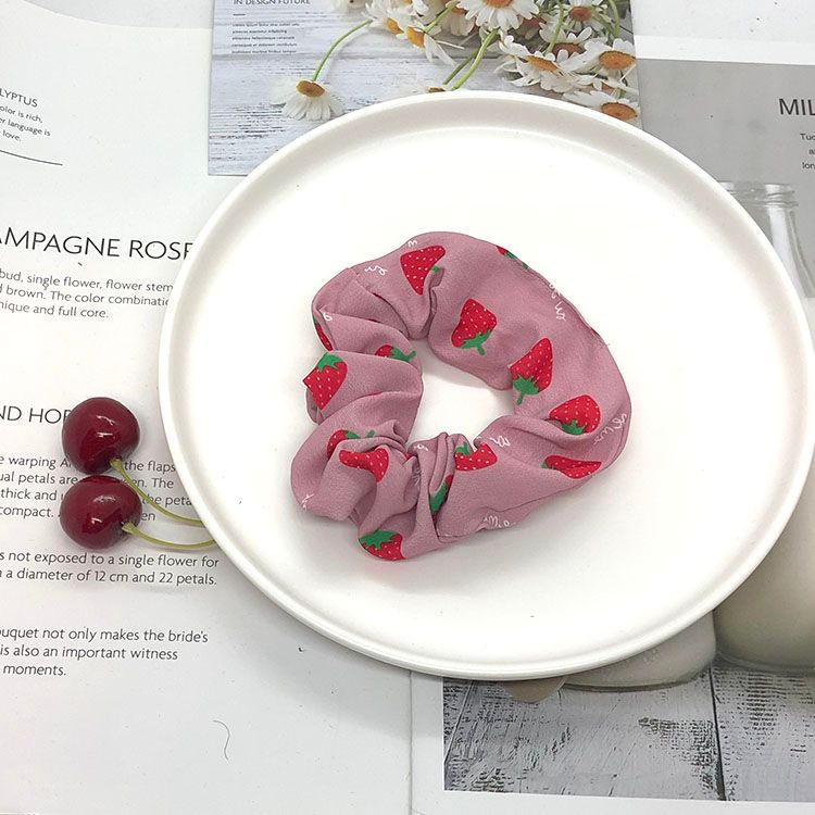 Strawberry large intestine hair circle Item Picture