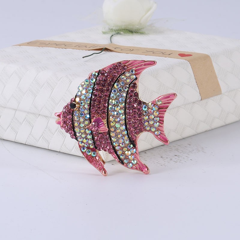 跨境热销高档气质合金水钻小鱼胸针萌趣可爱女士服饰胸花饰品别针详情图4