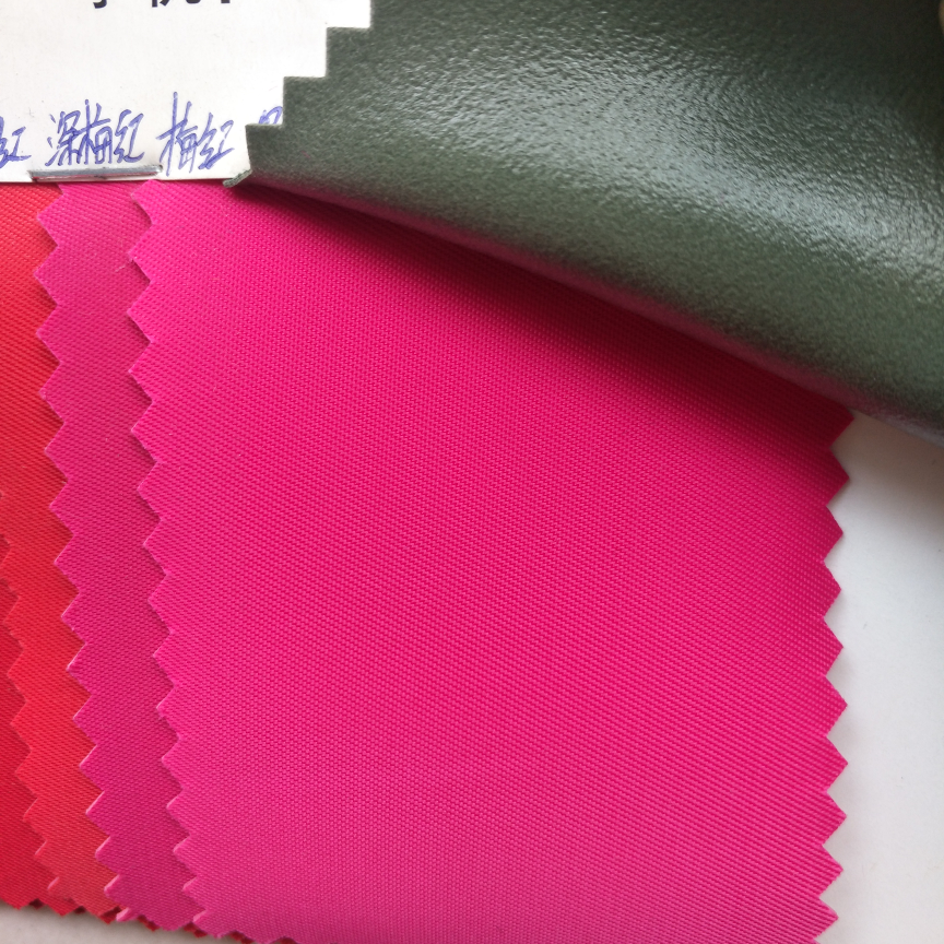 230斜纹发泡，梅红;