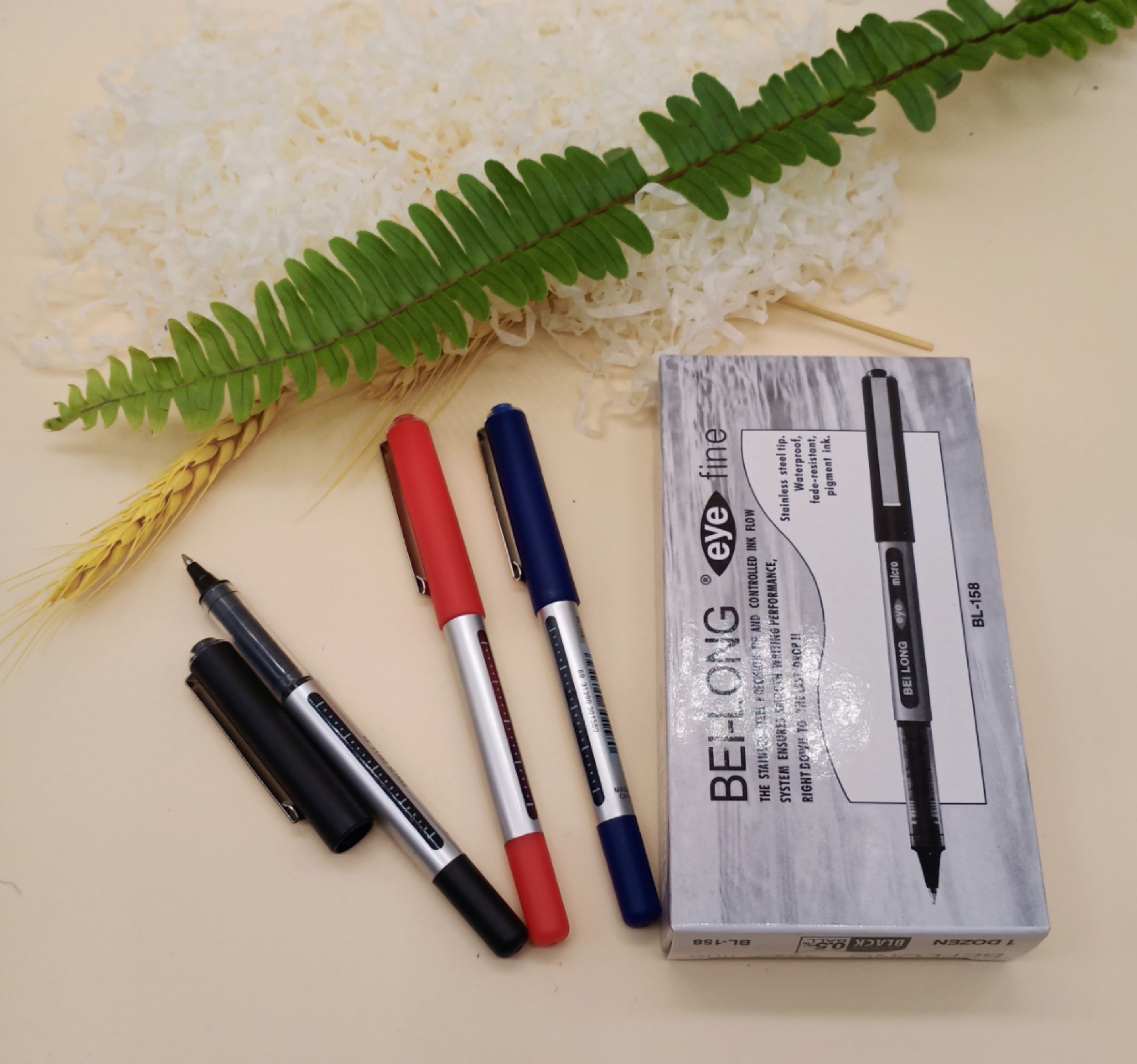 义乌好货 直液式走珠笔办公用品学生文具中性笔大容量针管头水笔0.5mm详情2