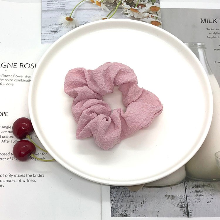 The large intestine hair band, hair tie, hair band accessory is fashionable and versatile. The large intestine hair band, hair accessory, hair bundle, hair clip, hair tie are available in multiple colors for women pic 8