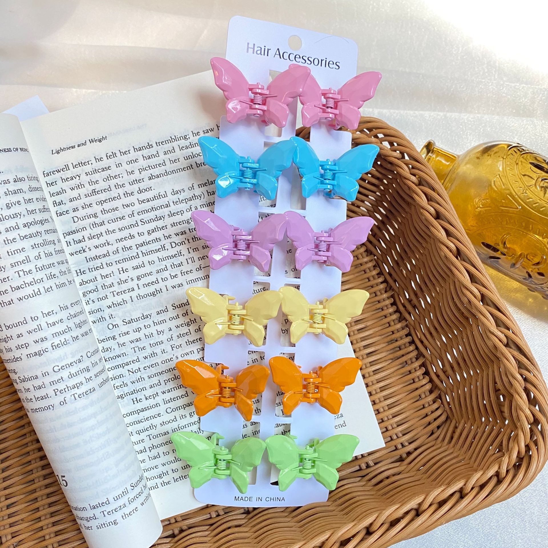 Butterfly clip pic 7