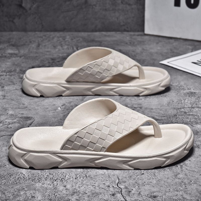 Clogs for women to wear outside in summer, anti-slip thick-soled two-piece flip-flops, beach sandals, outdoor slippers, and cool slippers for women in summer 3