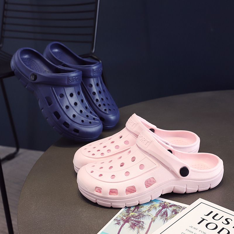 Summer beach crocs, anti-slip, breathable, fashionable and hollowed-out Korean style couple garden shoes, men's flip-flops 70