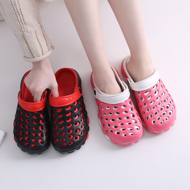 Summer beach crocs, anti-slip, breathable, fashionable and hollowed-out Korean style couple garden shoes, men's flip-flops 48