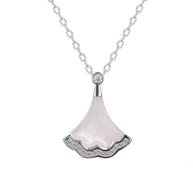 Simple Fashion Imitation Jade Exquisite Explosive Online Red Fritillion Fan Necklace Specification drawing