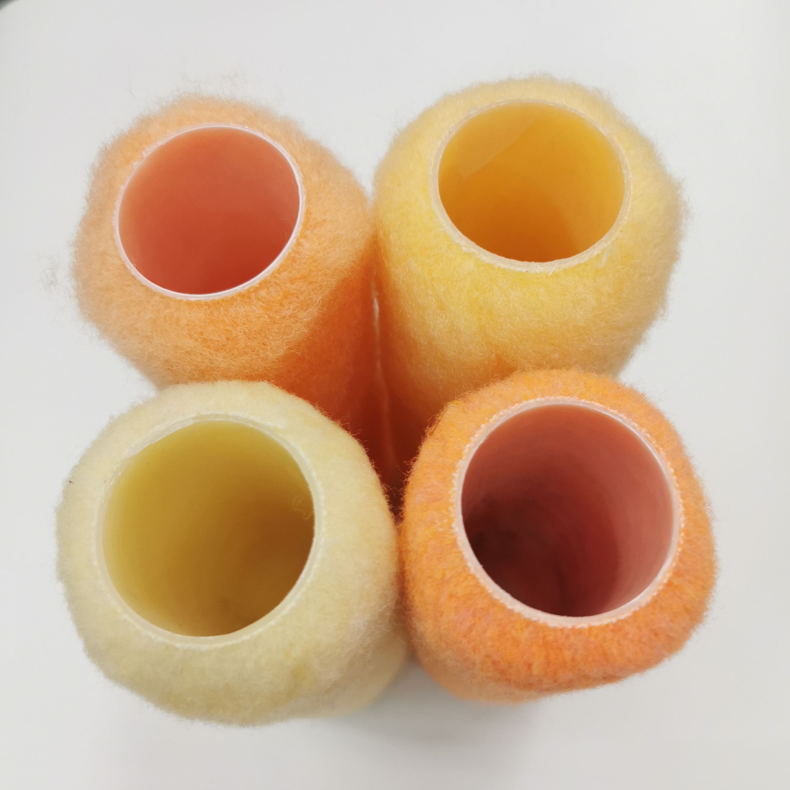 9-inch yellow, pink and blue chemical fiber 38mm diameter roller brush Application Scenario