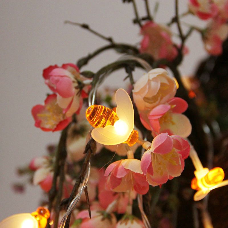 Led creative little bee light string, Christmas festival battery box, colored light string, flashing light, bedroom, courtyard, party decoration details Picture