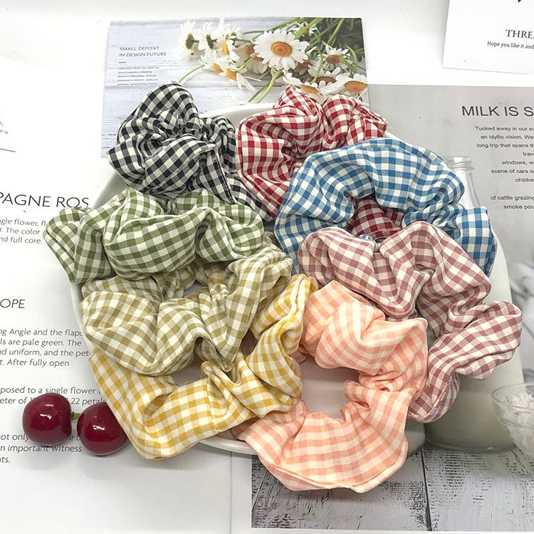 British-style small checkered pig large intestine hair ring details Picture